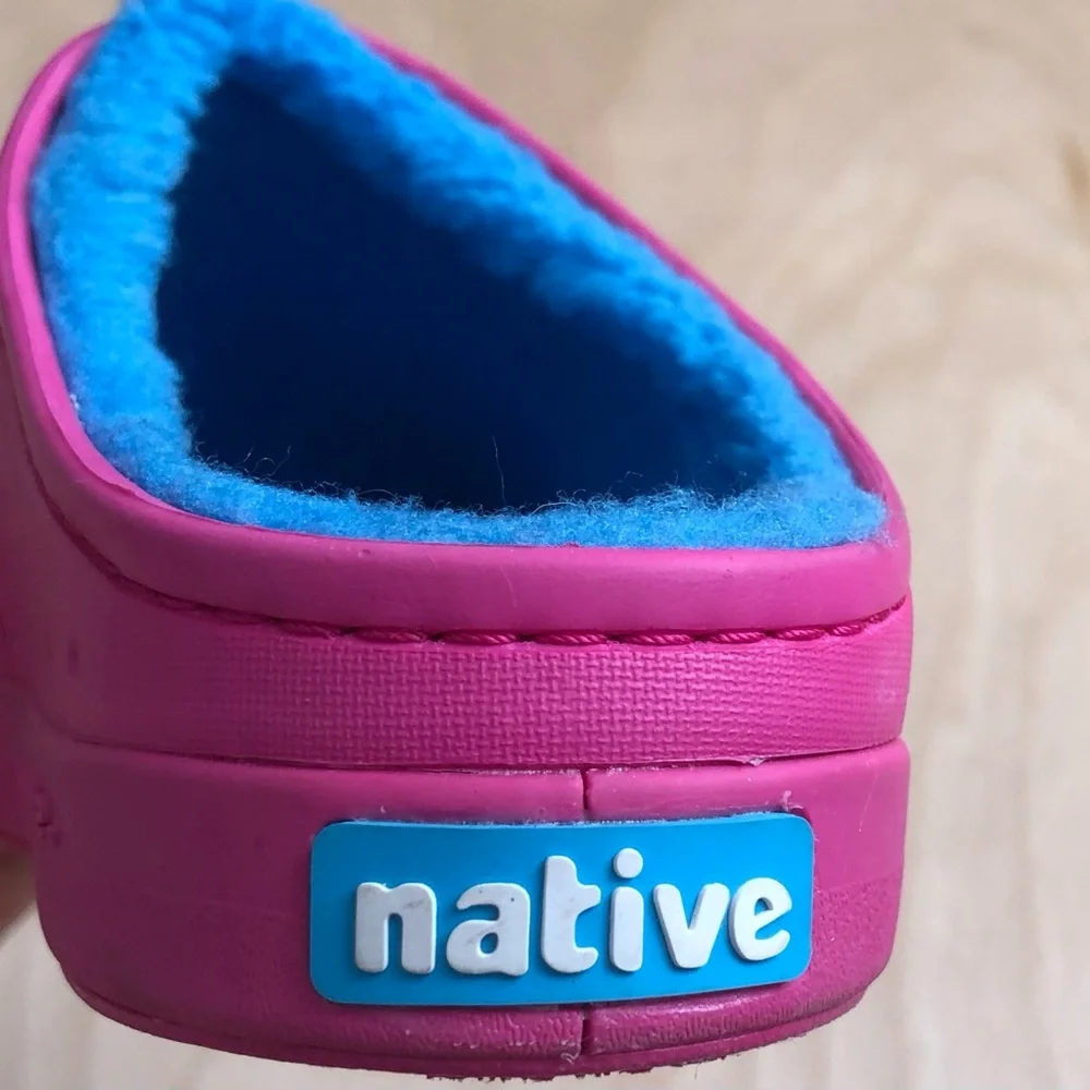 Native Bright Pink Blue Lined Clogs Girls Sz 2